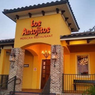Los Antojitos