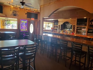 B-Lazy Pub And Grill