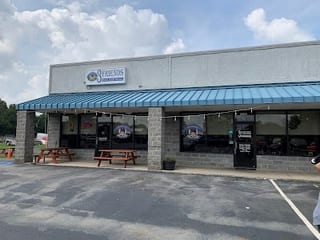 3 Friends Bar & Grill