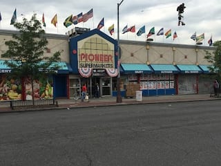Super Fresh Supermarket