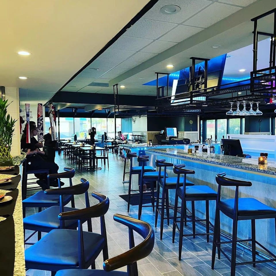 Manta Steak & Seafood Sushi Bar