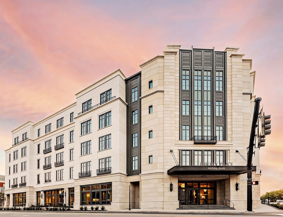 Liberty Place Hilton Cl #26835