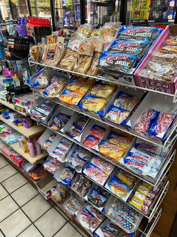 Valero Food & Laundromat