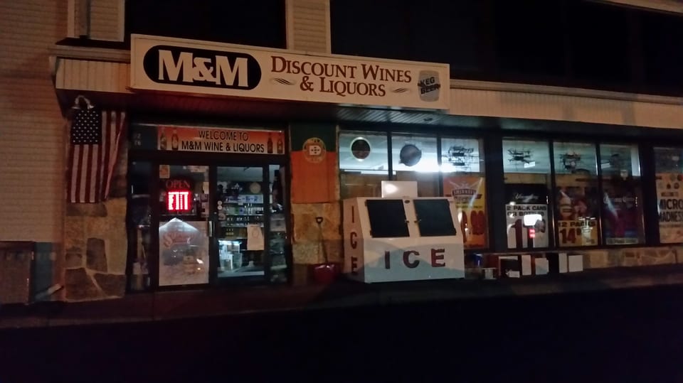 M & M Discount Liquors