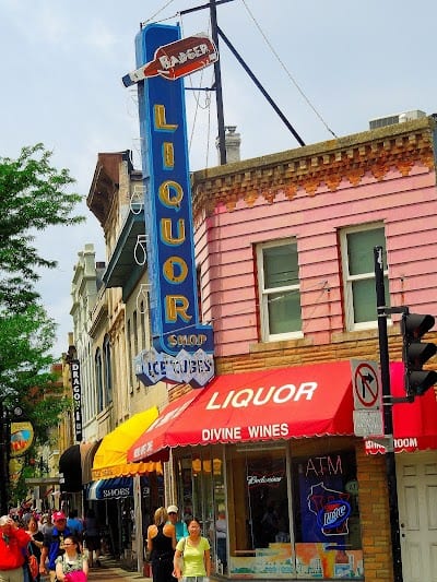 Badger Liquor
