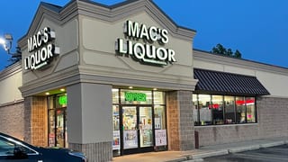 Macs Liquor
