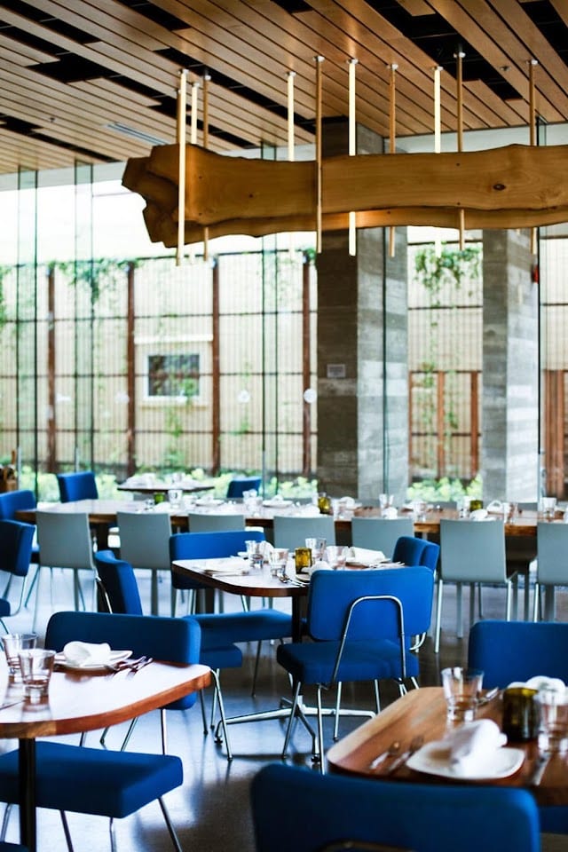H2Hotel & Spoon Bar