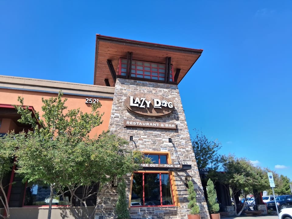 Lazy Dog Restaurant & Bar