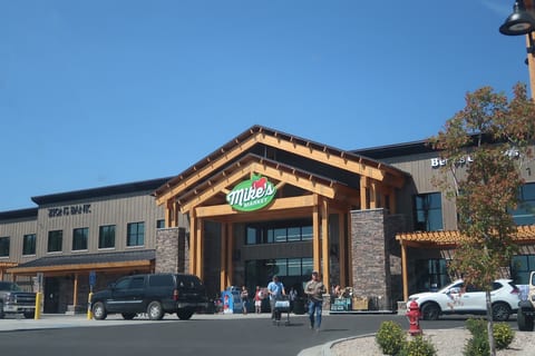 Mikes Market
