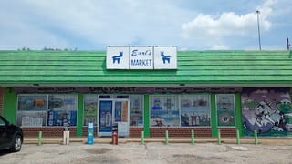 Earls Discount Market