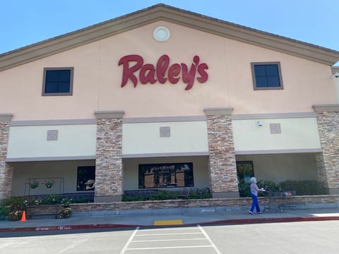 RALEYS