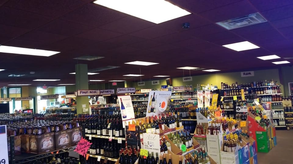 Chet S Liquor