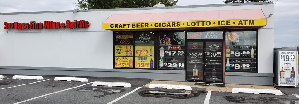 3rd Base Liquors