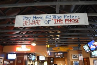 Johnnys Tavern