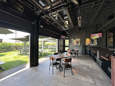 Yard House