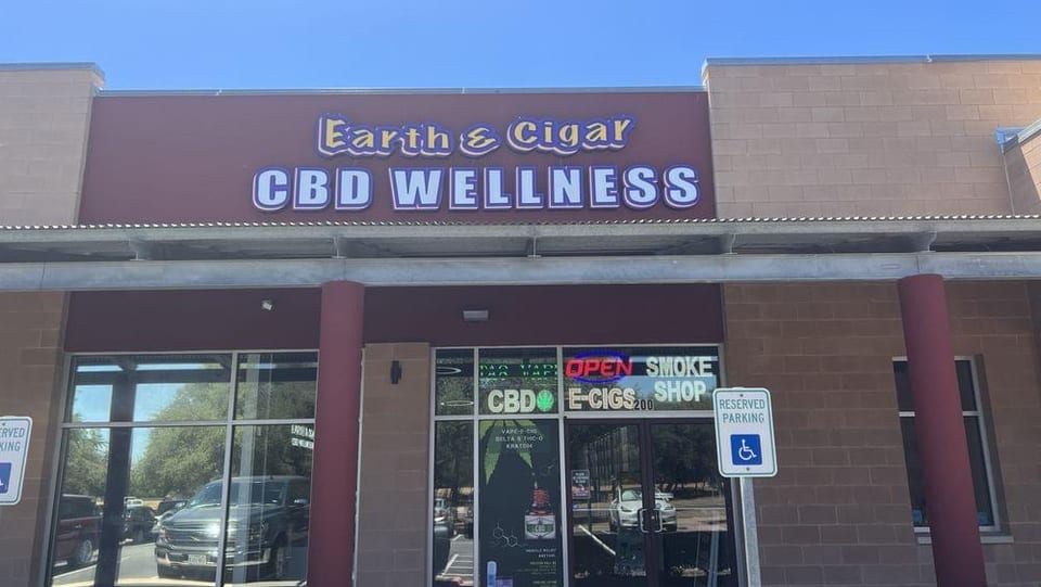 Earth Cigar