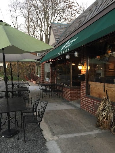 Quaker Hill Tavern