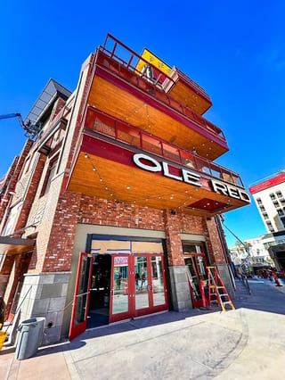 Ole Red