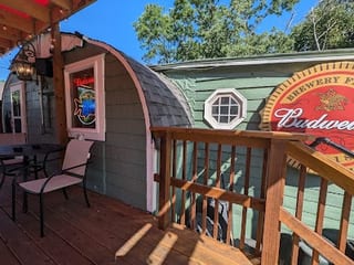 Friendly Valley Tavern