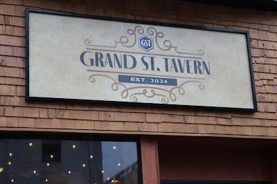Grand Street Tavern