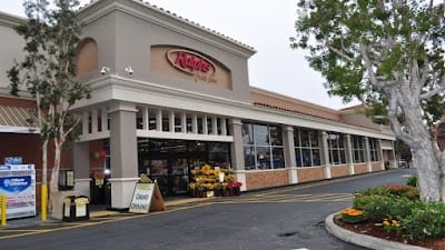 Ralphs - Poinsettia Village