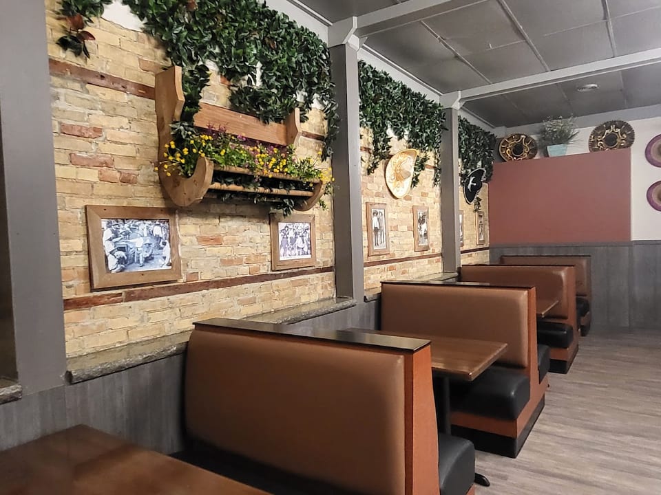 El Mariachi Mexican Grill
