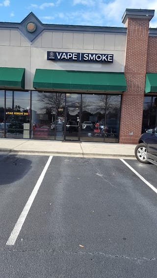 Lions Vape - Johns Creek