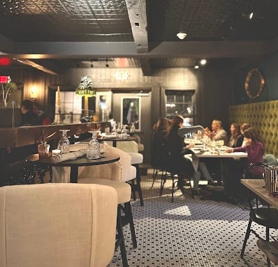 Six Horses Tavern