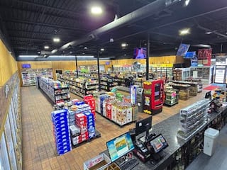 Bee Bees Liquor Wine Shop