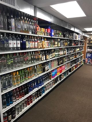 Discount Liquors Lake Como