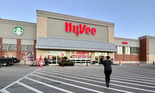 Hy Vee Food Store