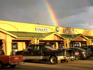 Outlaw Liquors