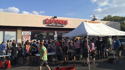 Capones Liquor & Food