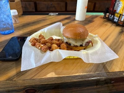 Tootsie S Bar & Grill