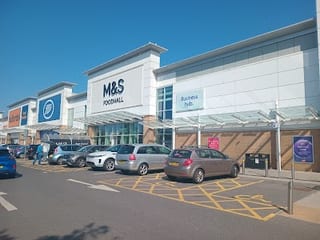 M&s