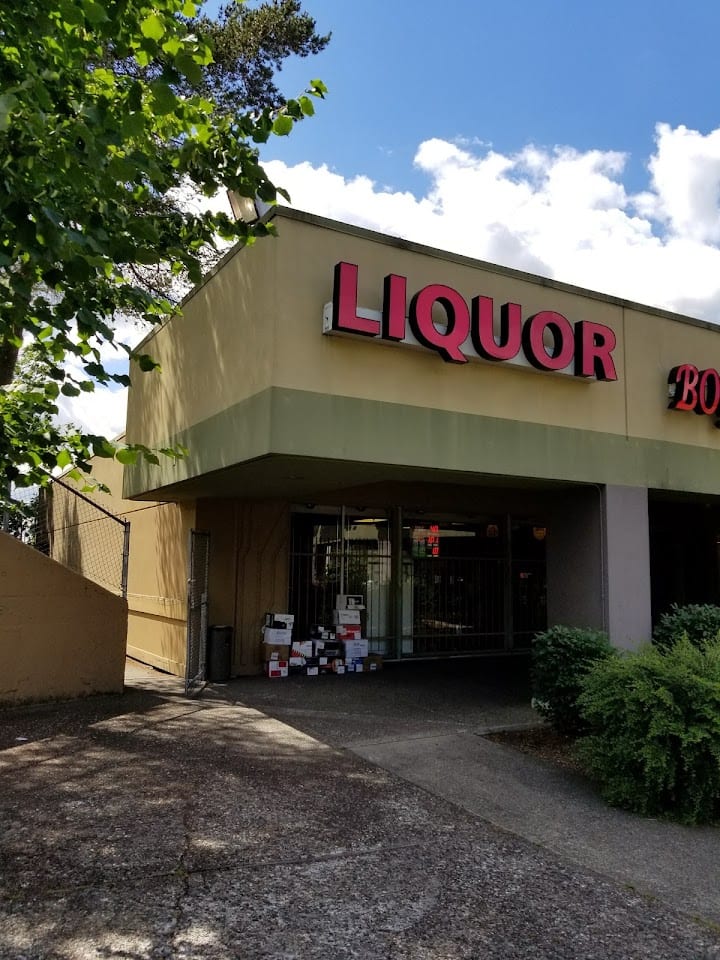 Raliegh Hills Liquor #1202