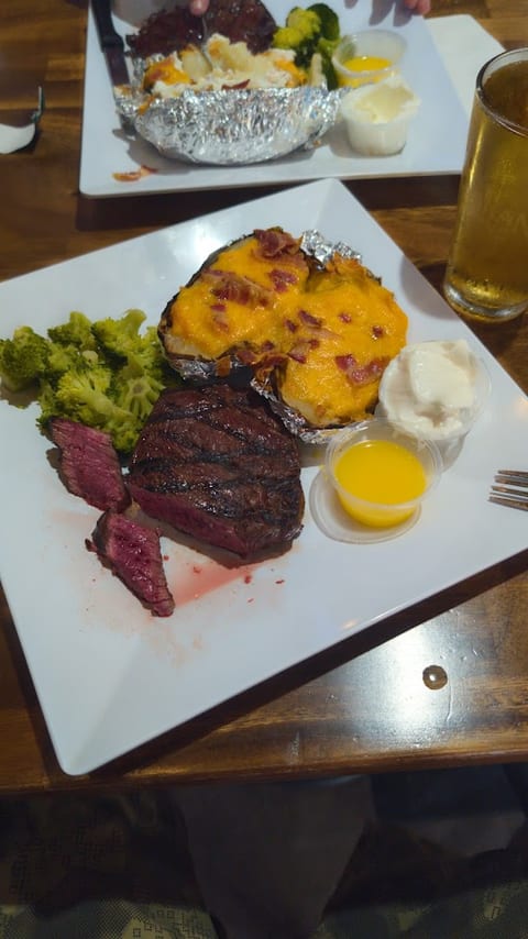 Lakewood Village Tavern