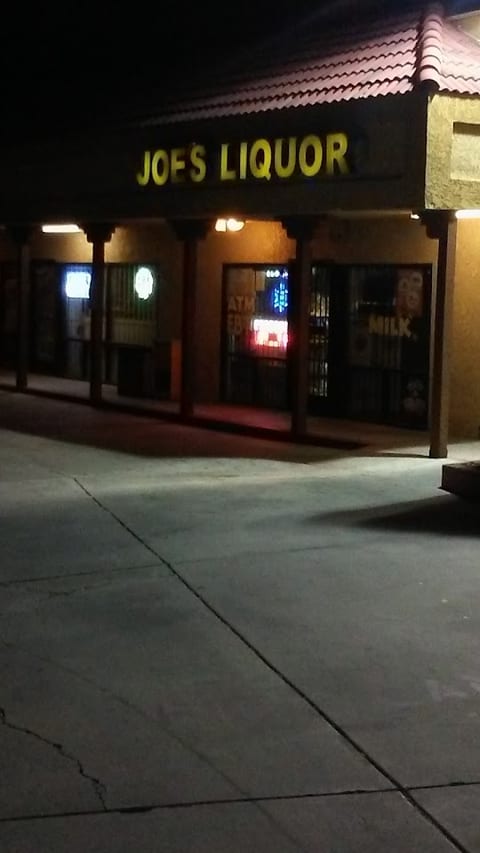 Joes Liquor