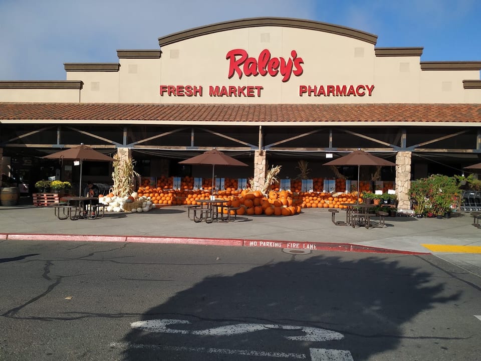 Raleys (Napa) - 002500319