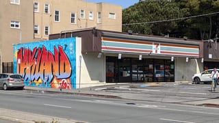 7-11 (Oakland)