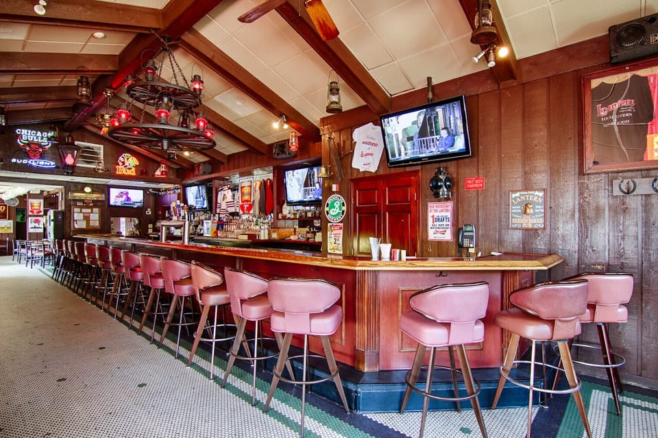Lantern Tavern & Grill