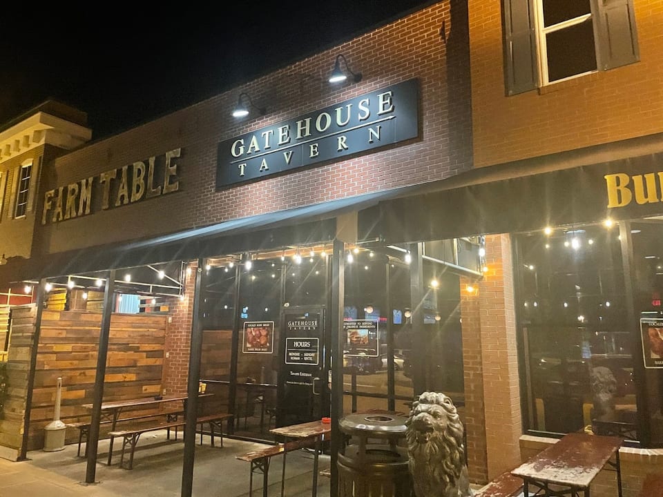 Gatehouse Tavern & Farm Table