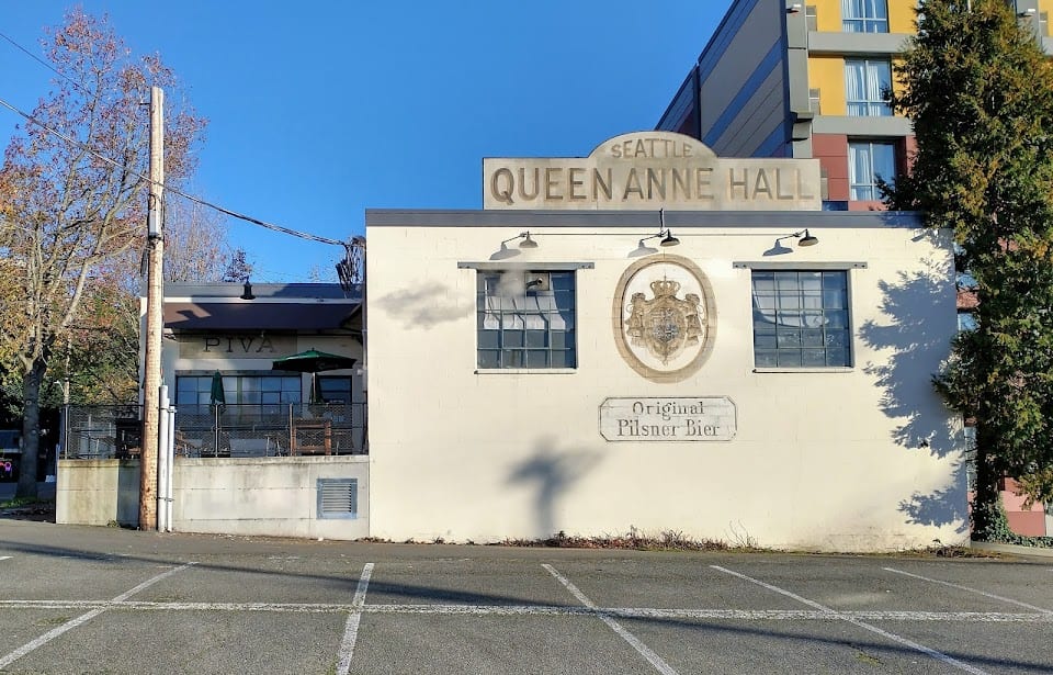 Queen Anne Bierhall