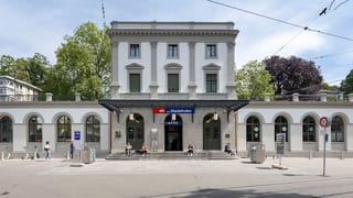 Bahnhof Zürich Stadelhofen