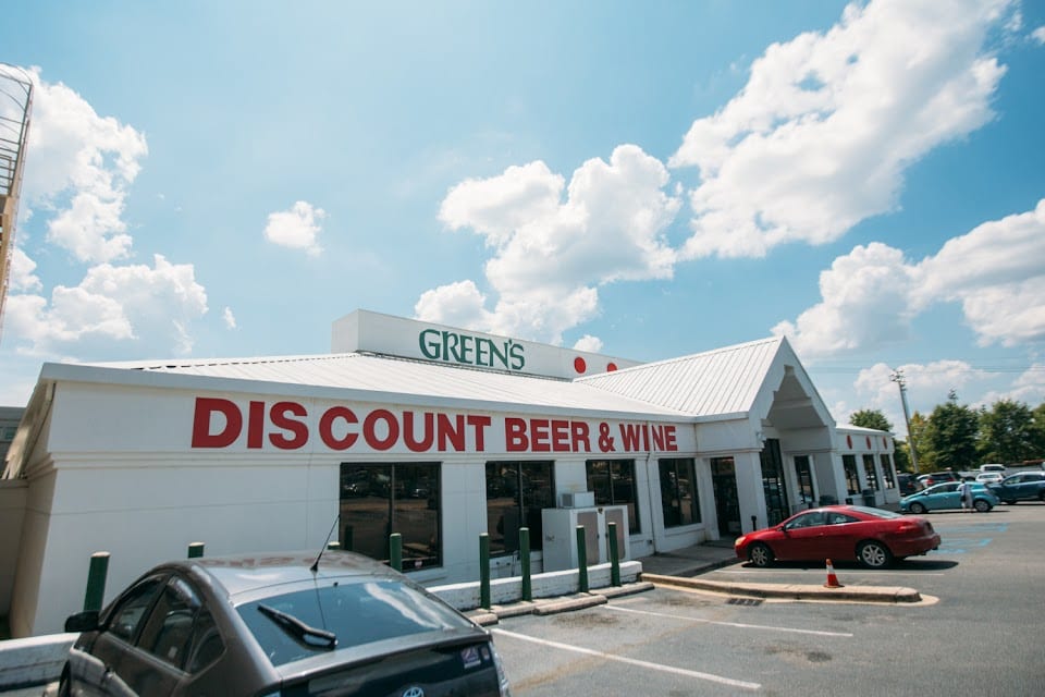 GREENS DISCOUNT BEVERAGE STORES
