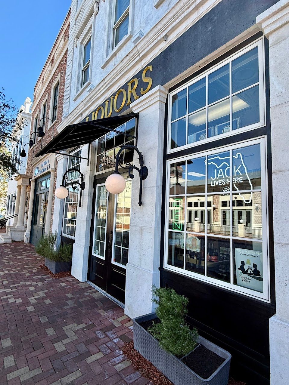Winthrop Liquors 11323