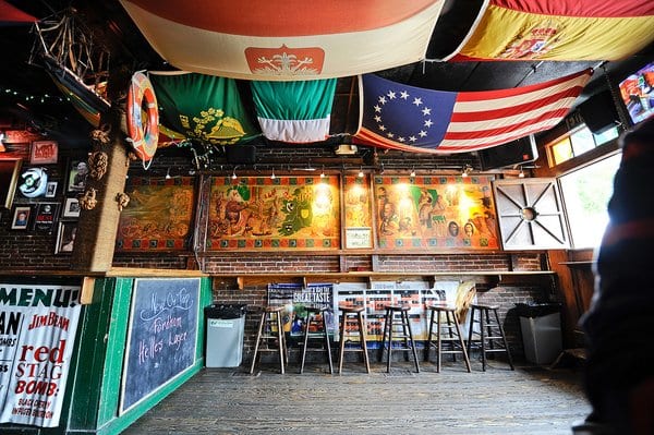 Cats Eye Pub