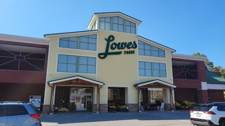 Lowes Foods #123