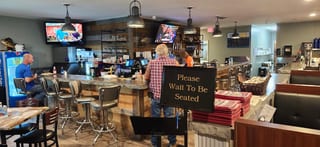 Hals Tri Lake Tavern
