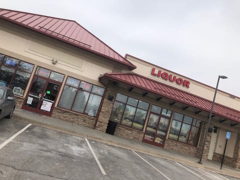 LINCOLN WINE AND SPIRITS